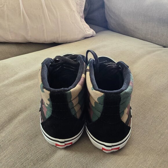 Vans Sk8 Hi Camo Canvas Black High Top Sneakers - Picture 3 of 5